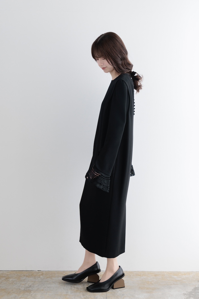 Mame Kurogouchi（3泊4日） Embroidered Cuffs Crew Neck Dress 1 / June